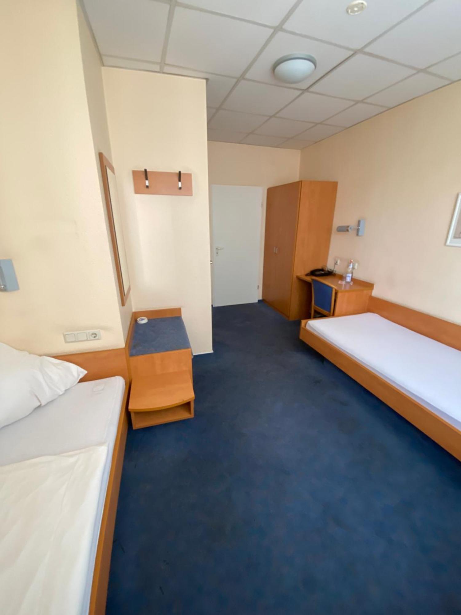 Hotel Montan Duisburgo Quarto foto
